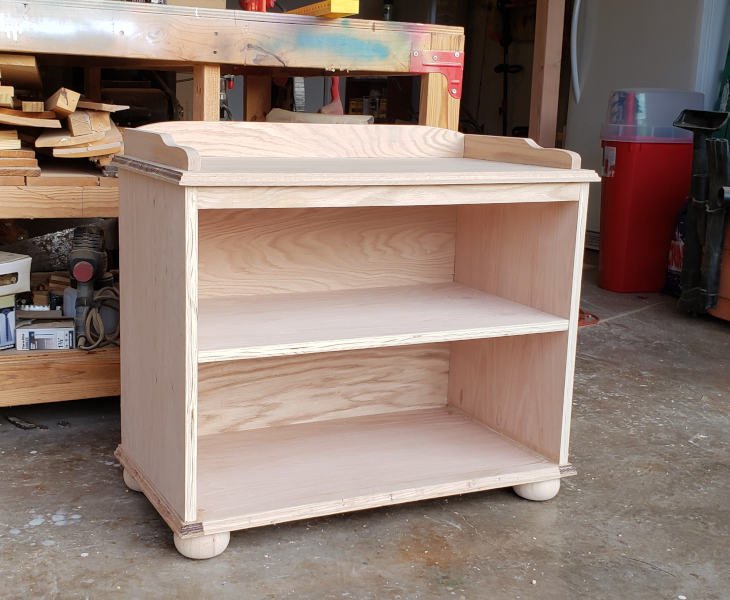 Complete shoe bench before staining.